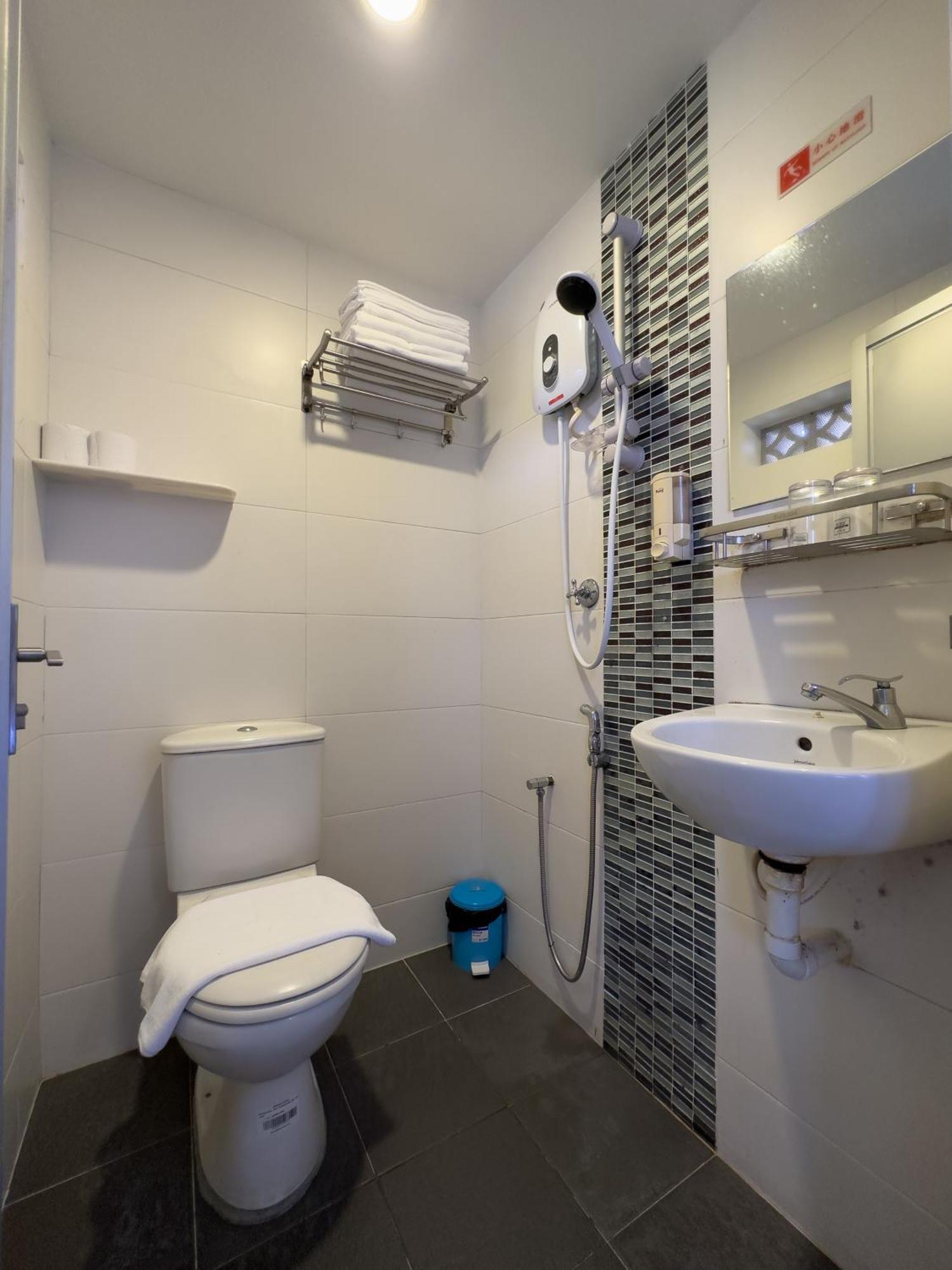 Inn Residence 18 Джордж Таун Екстериор снимка