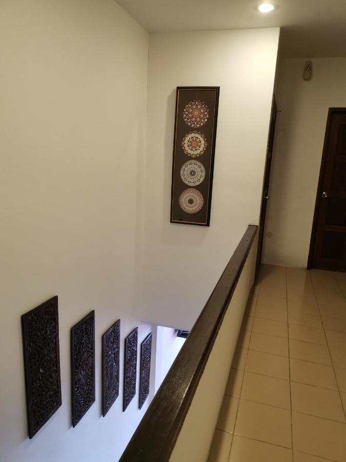 Inn Residence 18 Джордж Таун Екстериор снимка